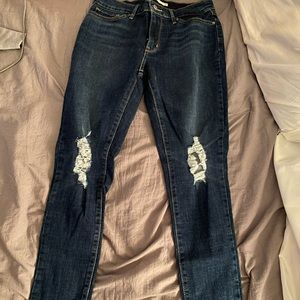 Levi’s 711 Skinny